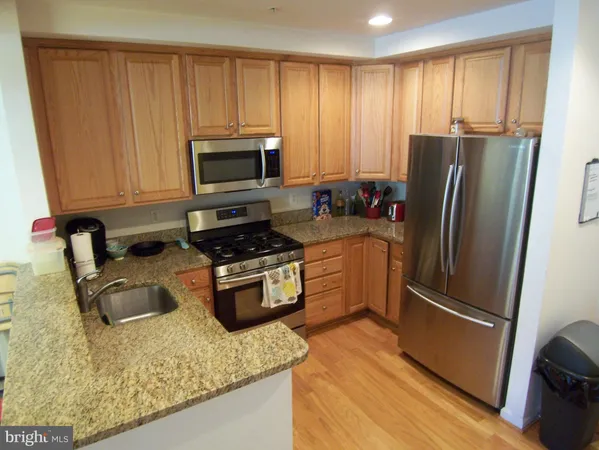 $2,900 | 4618 Battenburg Lane, Unit 731, Fairfax, VA 22030