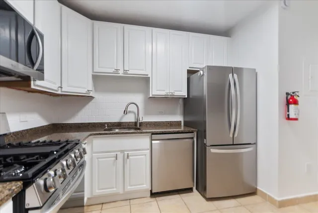 $775,000 | 45 River Drive South, Unit 1705, Jersey City, NJ 07310