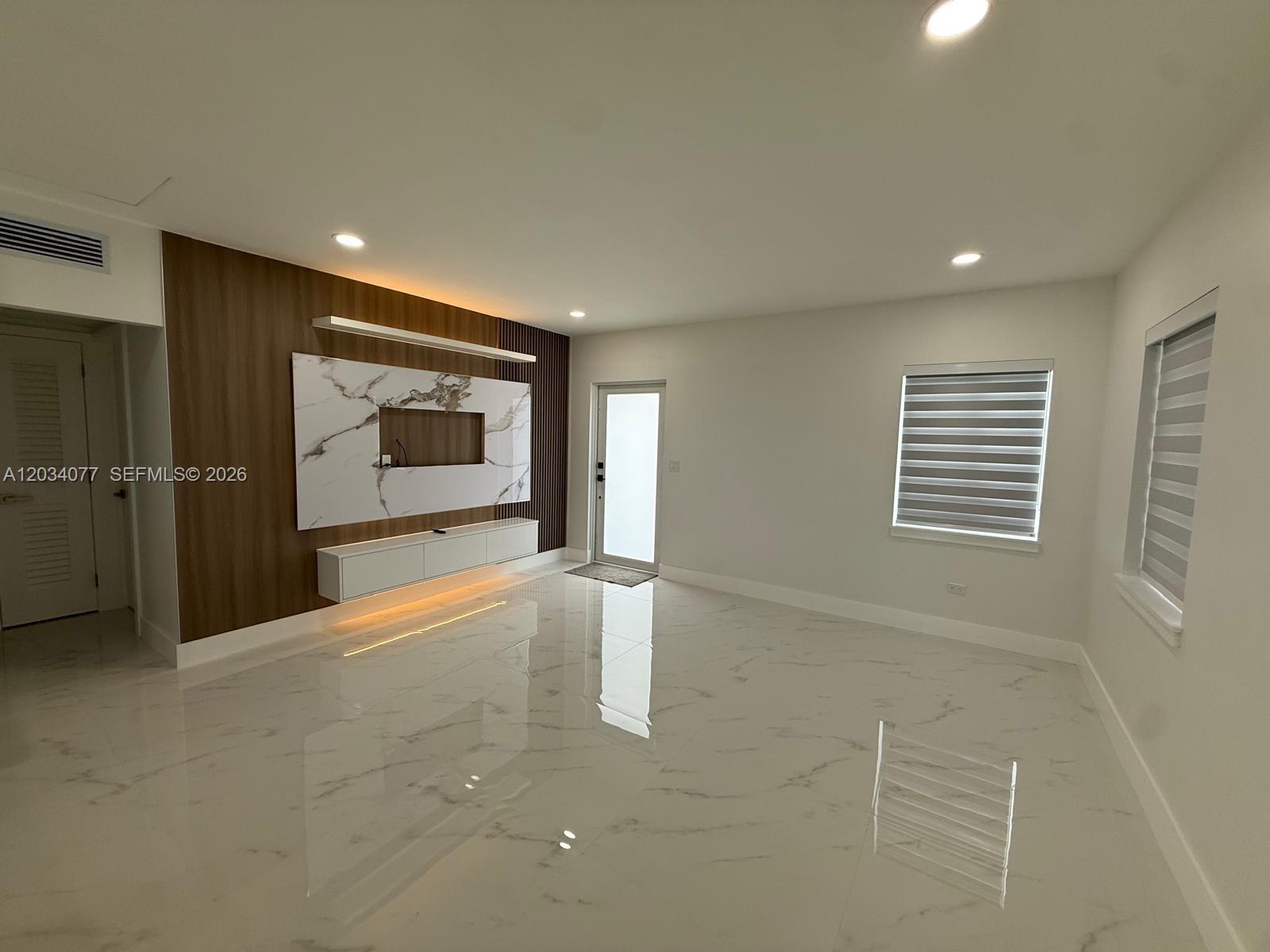 521 East 33rd Street Hialeah, FL 33013 - Photo 5 of 30