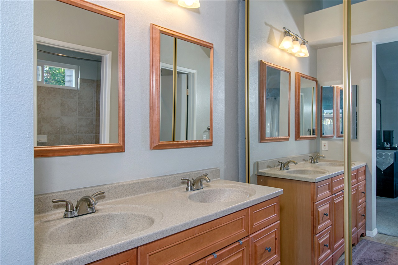 8763 Park Run Road San Diego, CA 92129 - Photo 10 of 18 Gallery Image 10