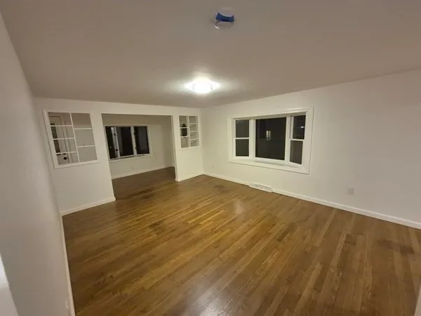 $3,700 | 5 Lakeview Avenue, Peabody, MA 01960