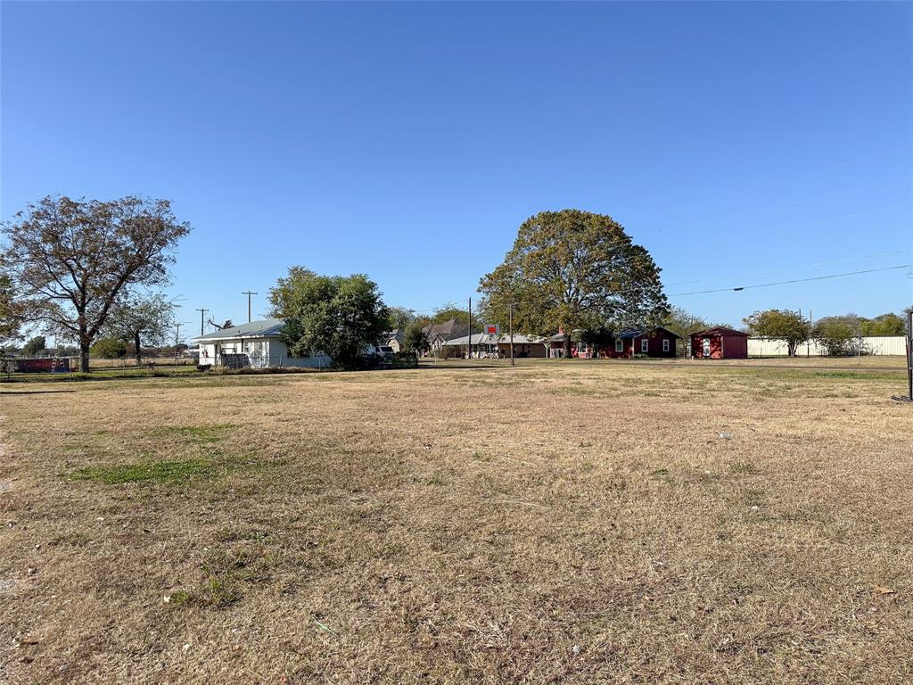 602 South 3rd Street Mabank, TX 75147 - Photo 5 of 18 a view of a field