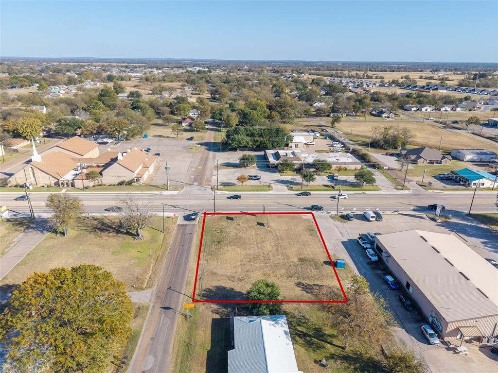 602 South 3rd Street Mabank, TX 75147 - Photo 7 of 18 a view of a city