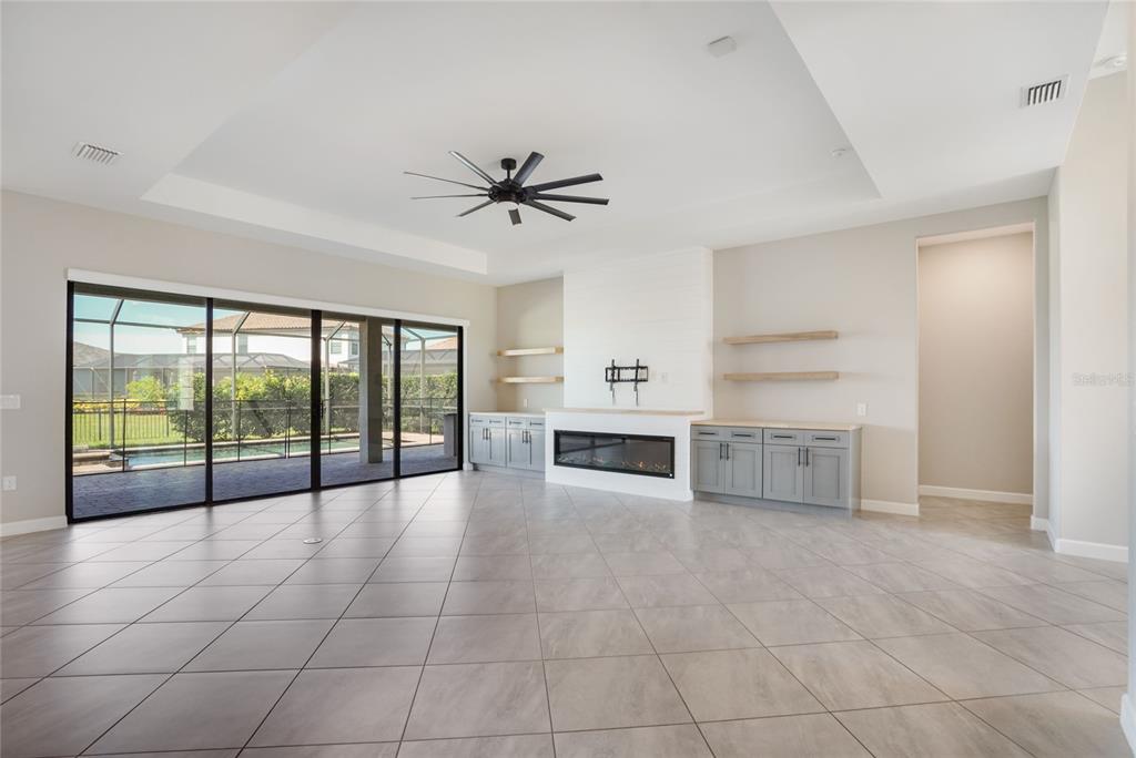 16228 Tradewind Terrace Lakewood Ranch, FL 34211 - Photo 10 of 71