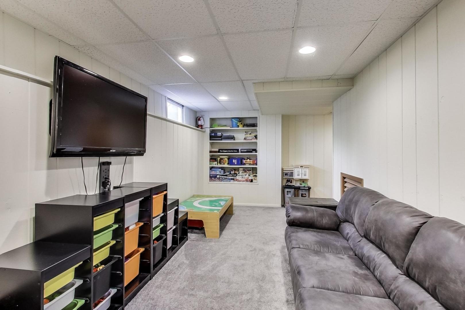 797 Dannet Road Buffalo Grove, IL 60089 - Photo 24 of 31