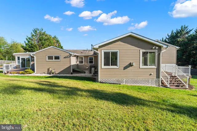 $825,000 | 11402 Meadowlark Drive, Ijamsville, MD 21754