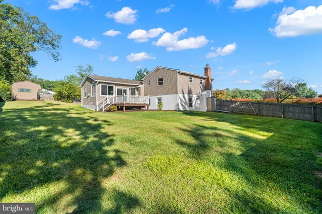 $825,000 | 11402 Meadowlark Drive, Ijamsville, MD 21754