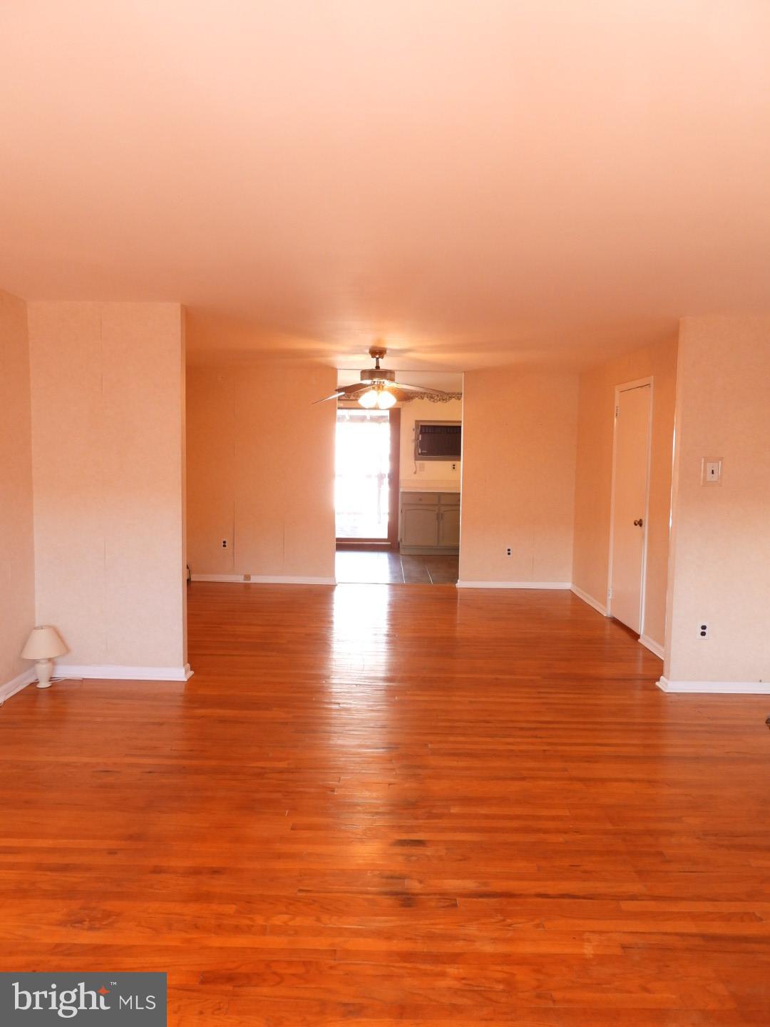 12018 Farwell Road Philadelphia, PA 19154 - Photo 6 of 32 Gallery Image 6