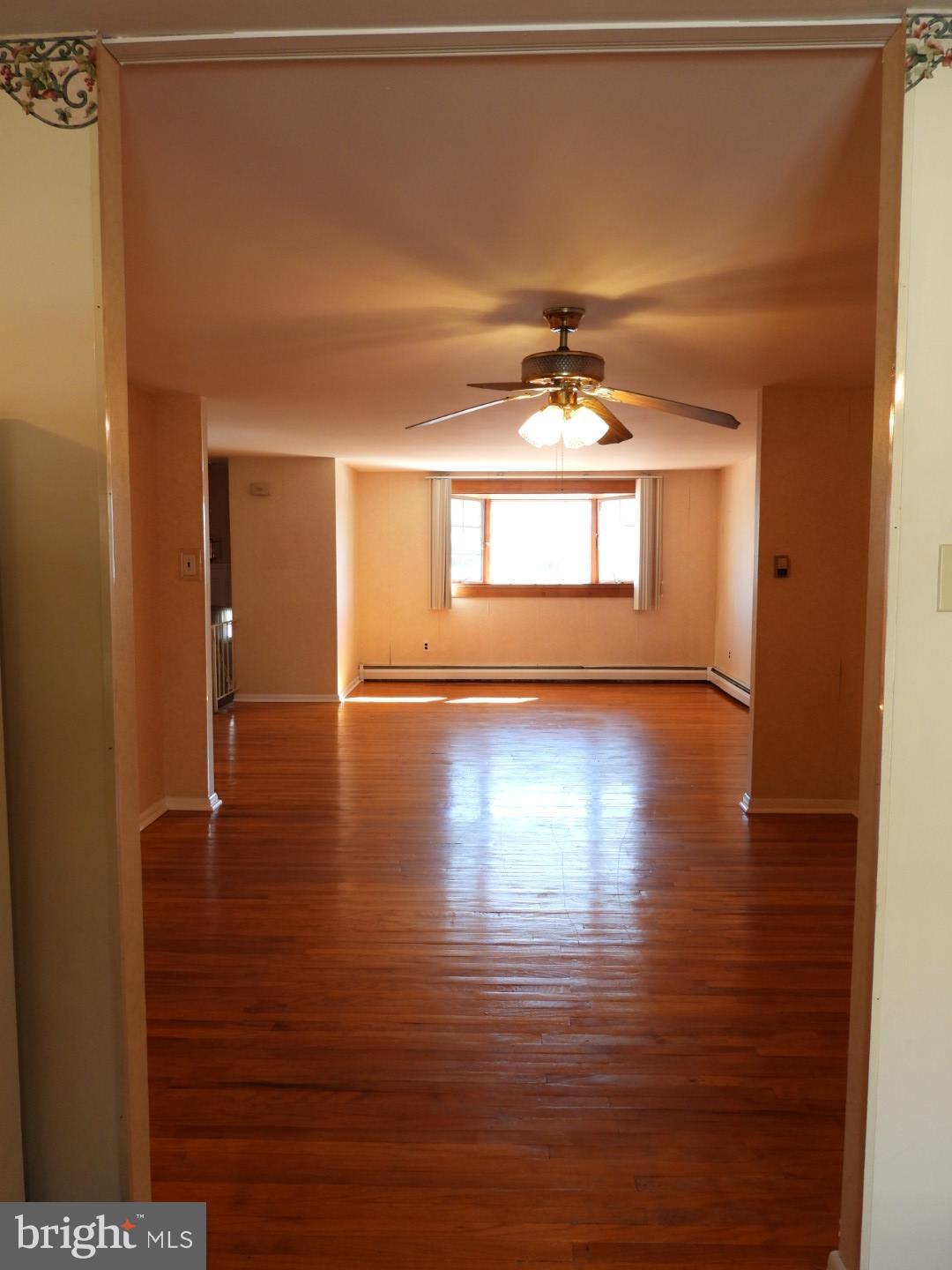 12018 Farwell Road Philadelphia, PA 19154 - Photo 7 of 32 Gallery Image 7