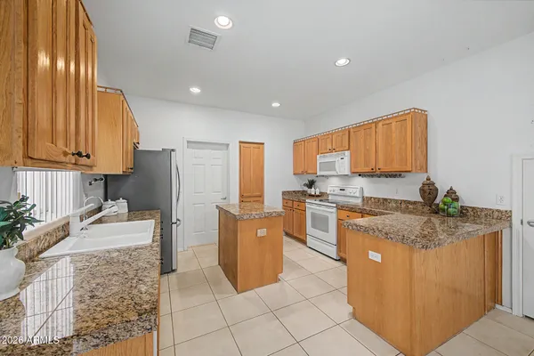 $629,990 | 2637 East Campbell Avenue, Phoenix, AZ 85016