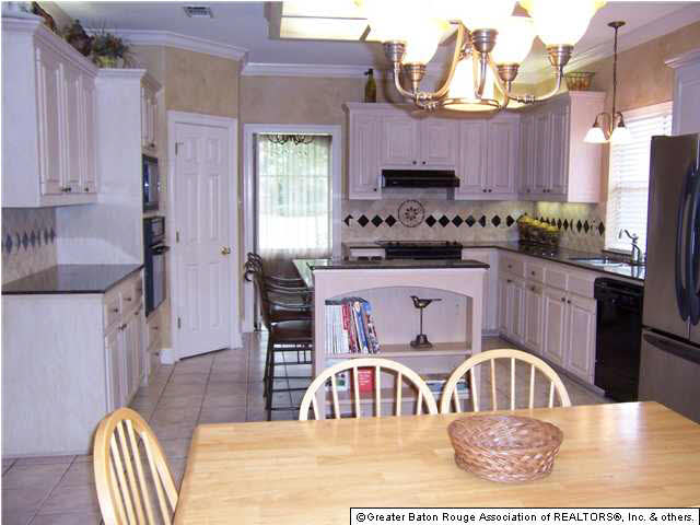 1622 Heatherview Court Baton Rouge, LA 70815 - Photo 3 of 14 Gallery Image 3