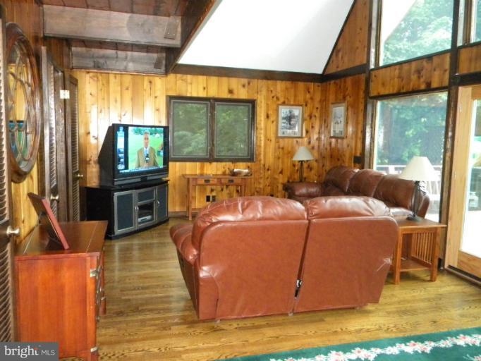 2700 Lookout Road Haymarket, VA 20169 - Photo 10 of 20 Living Room