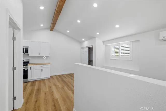 $2,400 | 12511 Landale Street, Studio City, CA 91604