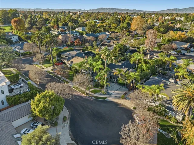 $2,400 | 12511 Landale Street, Studio City, CA 91604