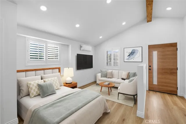 $2,400 | 12511 Landale Street, Studio City, CA 91604