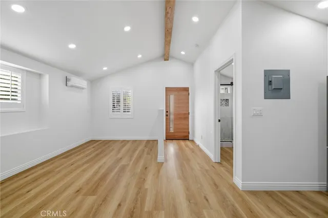 $2,400 | 12511 Landale Street, Studio City, CA 91604