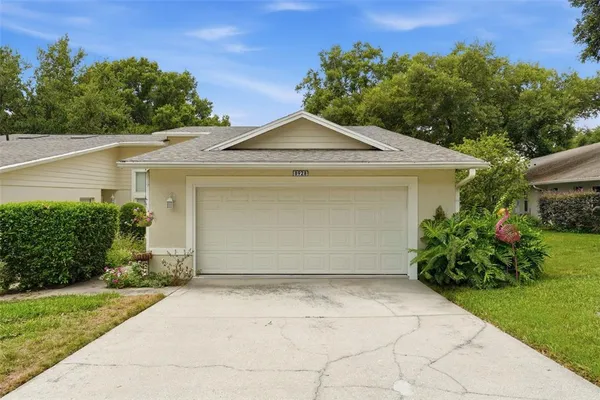 $267,000 | 8928 Village Green Boulevard, Groveland, FL 34736