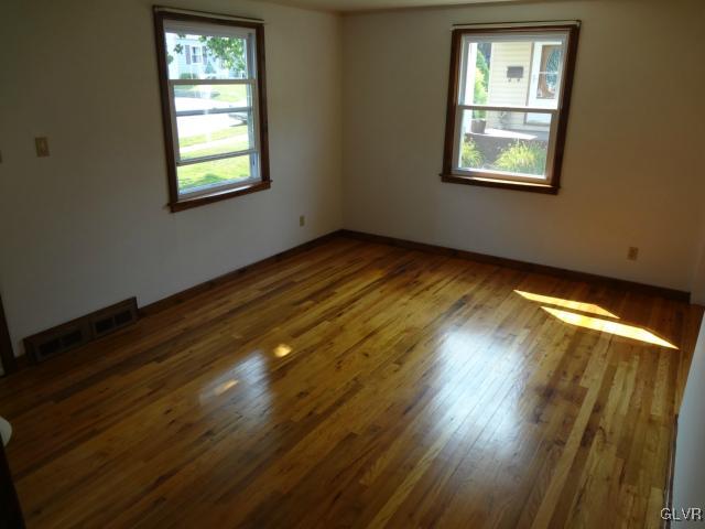 480 Willow Road Hellertown, PA 18055 - Photo 9 of 22 Gallery Image 9