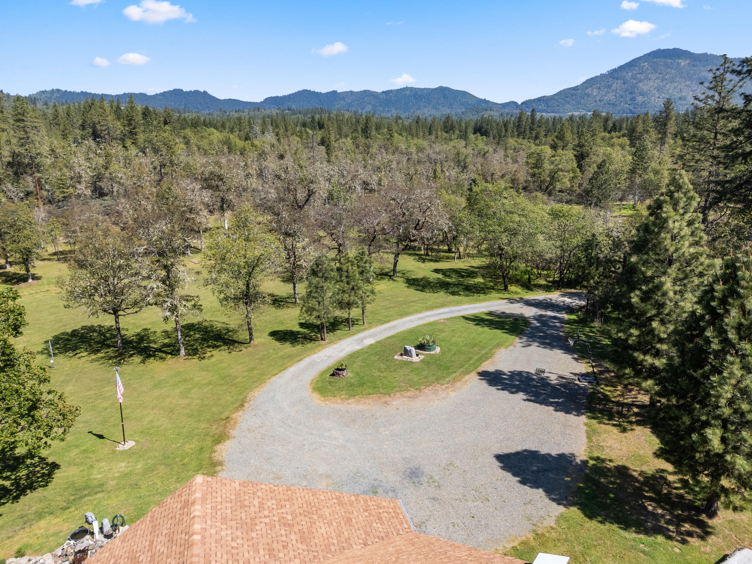 2802 Russell Road Merlin, OR 97532 - Photo 9 of 71 27_2802 russell rd, merlin- drone-18