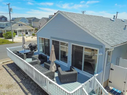 $4,000 | 207 4th Avenue, Manasquan, NJ 08736