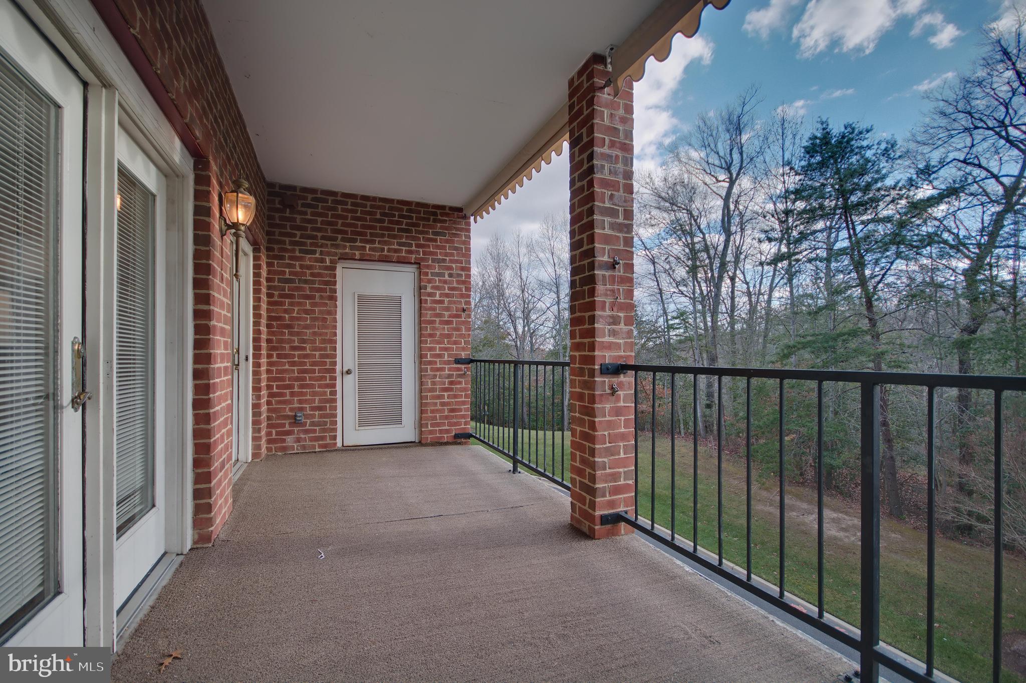 803 Coxswain Way, Unit 203 Annapolis, MD 21401 - Photo 23 of 44 a view of a balcony