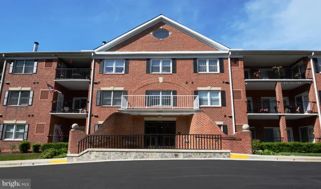 $374,900 | 803 Coxswain Way, Unit 203, Annapolis, MD 21401