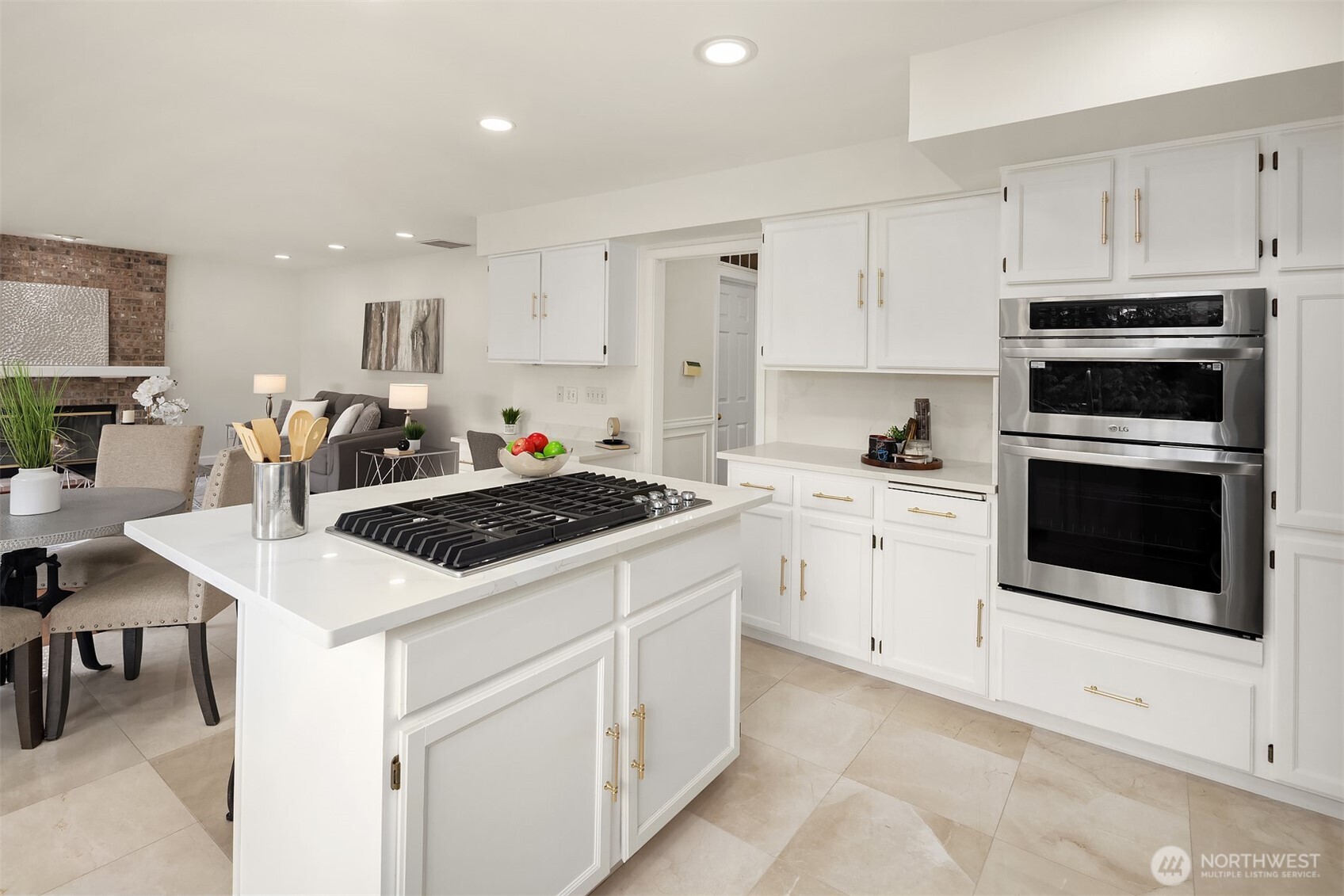 1734 Ilwaco Avenue Northeast Renton, WA 98059 - Photo 12 of 39