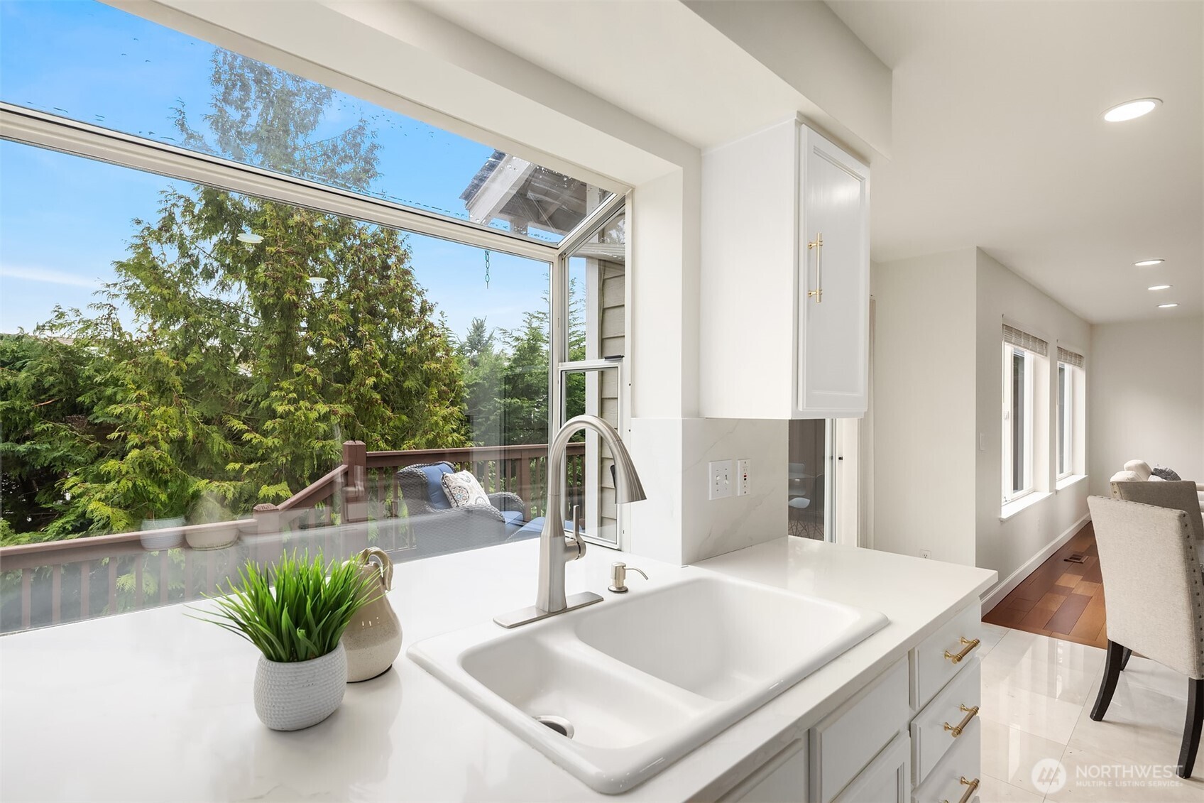 1734 Ilwaco Avenue Northeast Renton, WA 98059 - Photo 13 of 39