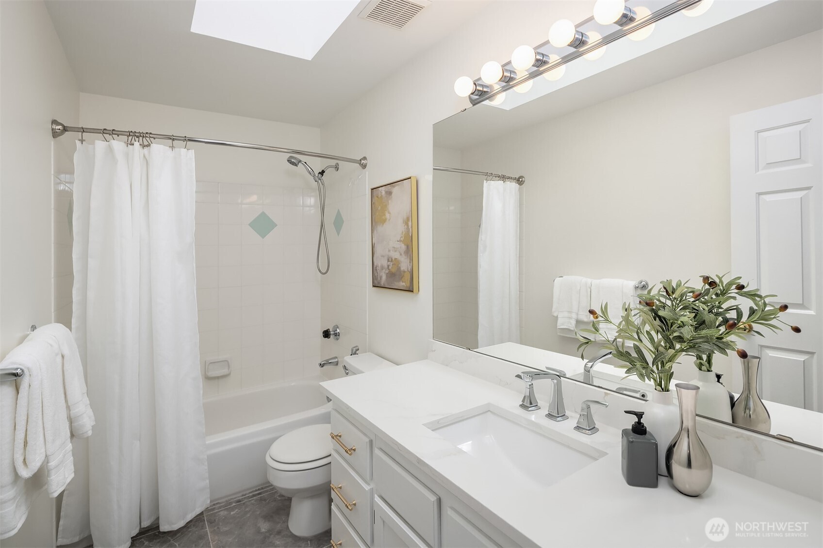 1734 Ilwaco Avenue Northeast Renton, WA 98059 - Photo 28 of 39