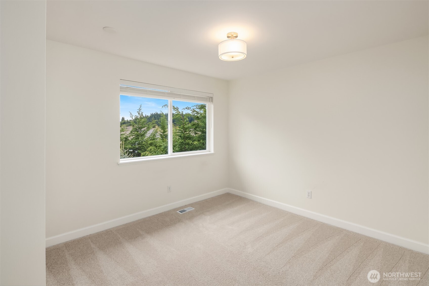 1734 Ilwaco Avenue Northeast Renton, WA 98059 - Photo 29 of 39