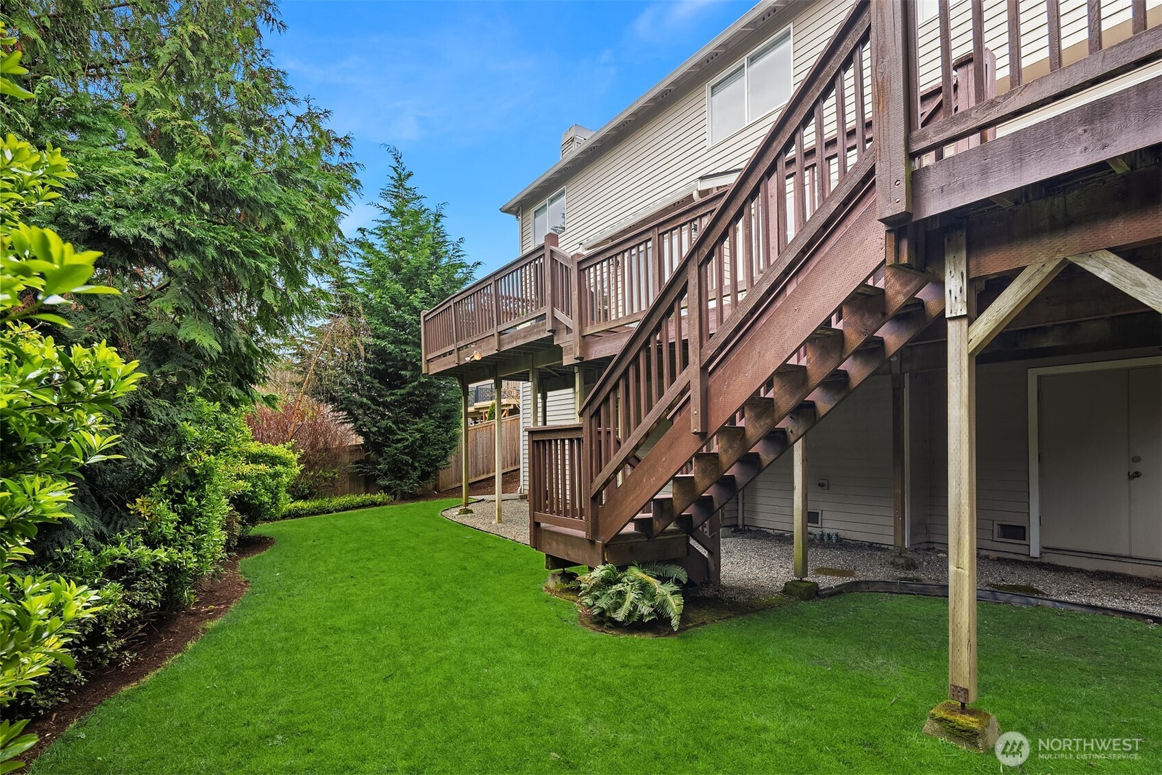 1734 Ilwaco Avenue Northeast Renton, WA 98059 - Photo 35 of 39