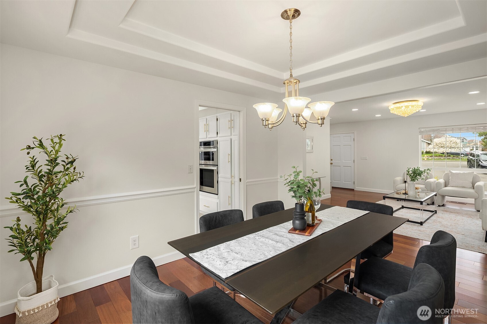 1734 Ilwaco Avenue Northeast Renton, WA 98059 - Photo 9 of 39