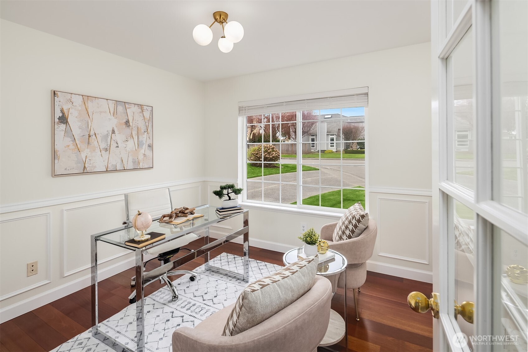 1734 Ilwaco Avenue Northeast Renton, WA 98059 - Photo 10 of 39