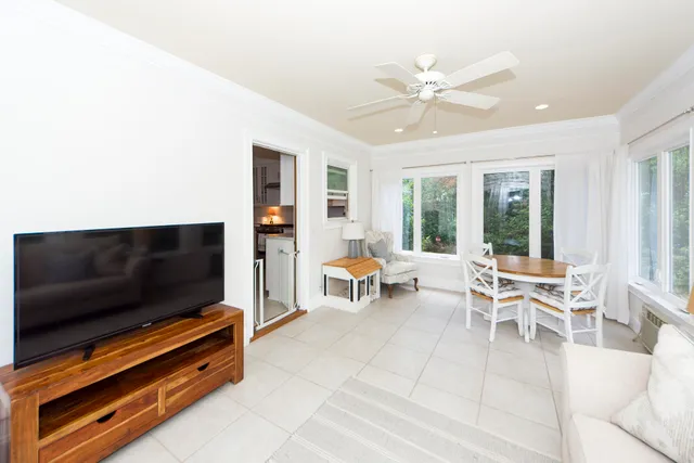 $600,000 | 117 Pine Grove Avenue, Summerville, SC 29483