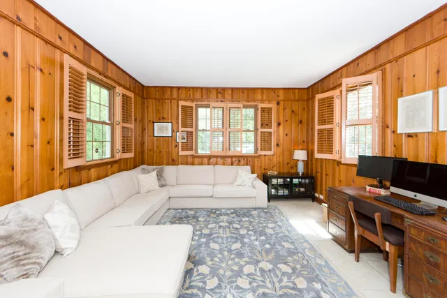 $600,000 | 117 Pine Grove Avenue, Summerville, SC 29483