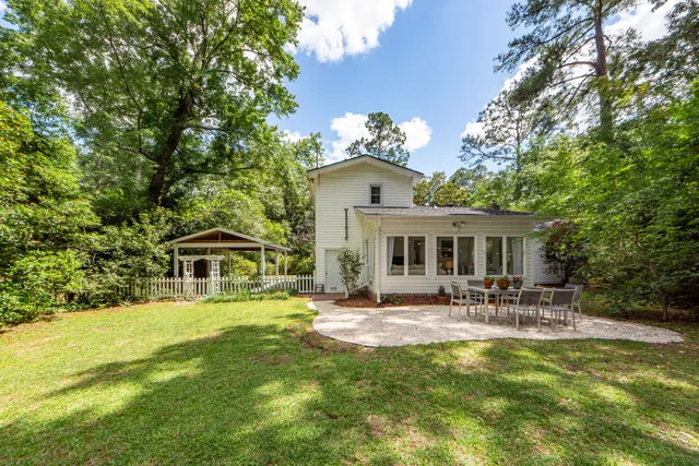 $600,000 | 117 Pine Grove Avenue, Summerville, SC 29483