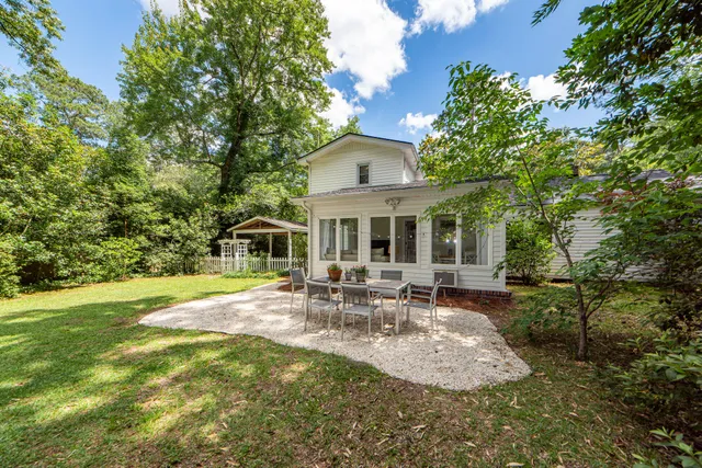 $600,000 | 117 Pine Grove Avenue, Summerville, SC 29483