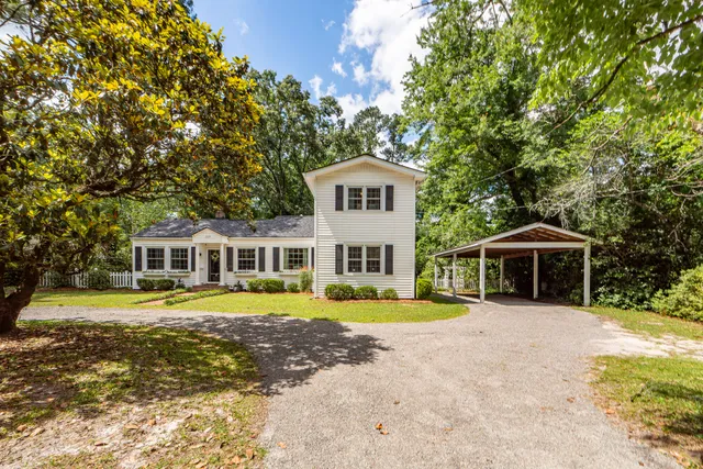 $600,000 | 117 Pine Grove Avenue, Summerville, SC 29483