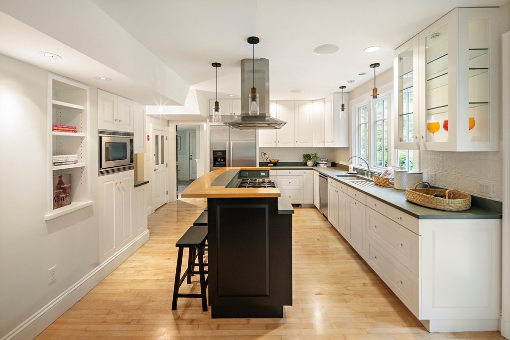 44 Ripley Hill Road Concord, MA 01742 - Photo 13 of 40