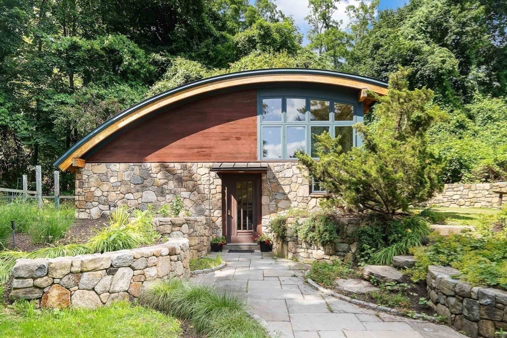 44 Ripley Hill Road Concord, MA 01742 - Photo 25 of 40