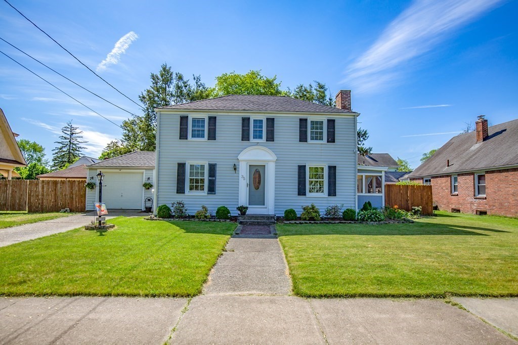 35 Bowles Park Springfield, MA 01104 - Photo 1 of 27 Gallery Image 1