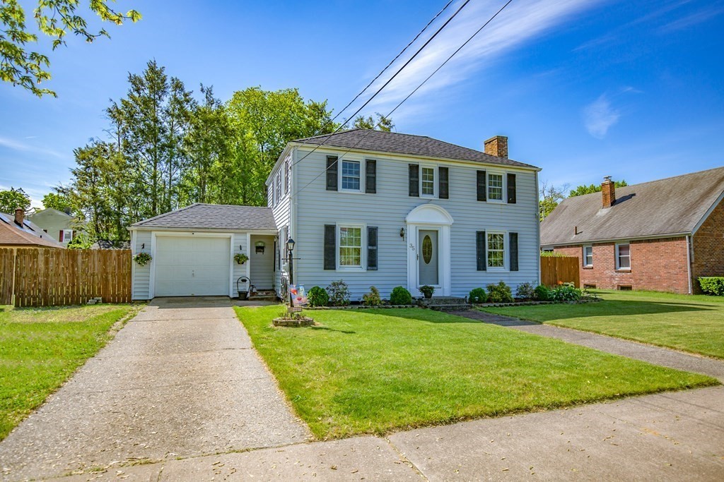 35 Bowles Park Springfield, MA 01104 - Photo 2 of 27 Gallery Image 2