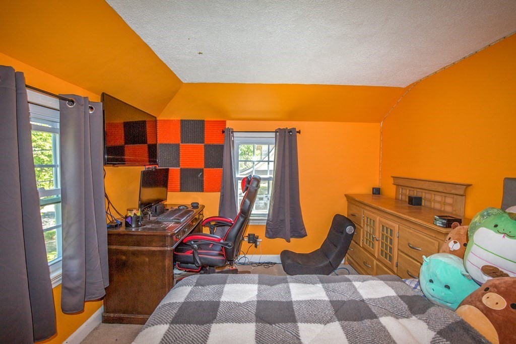 35 Bowles Park Springfield, MA 01104 - Photo 21 of 27 Gallery Image 21