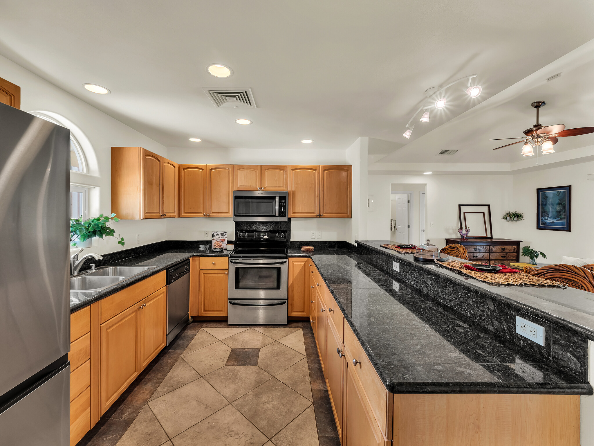 331 Noelani Loop Hilo, HI 96720 - Photo 6 of 23