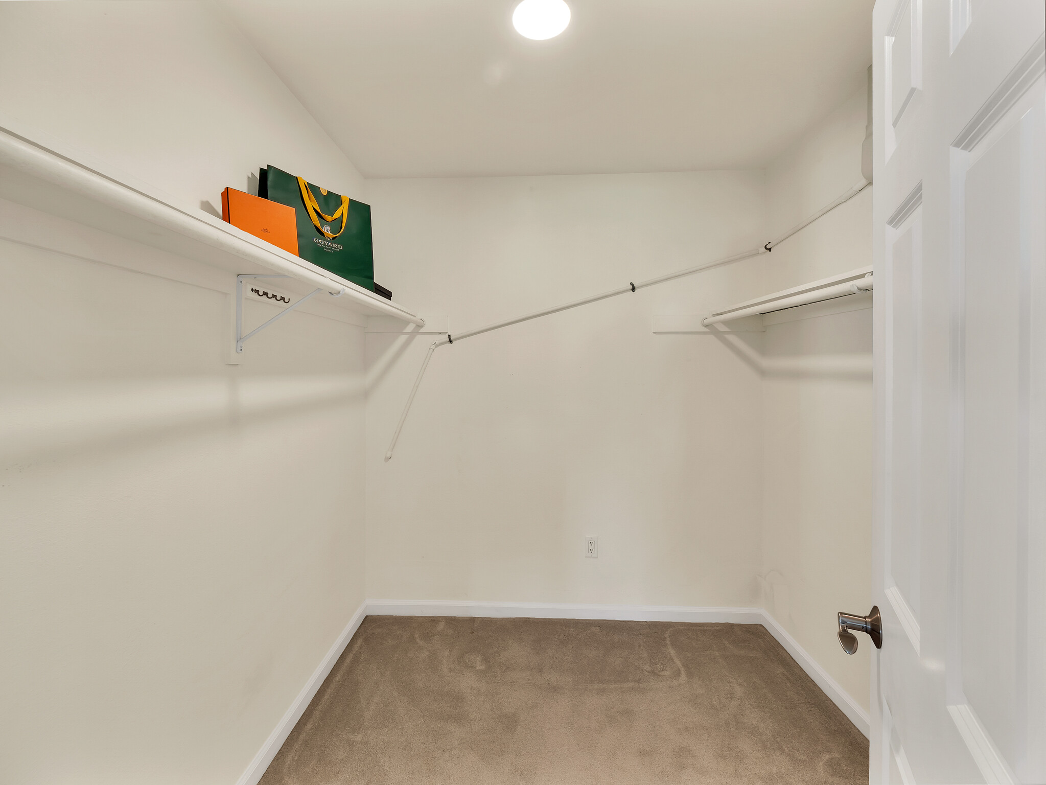 331 Noelani Loop Hilo, HI 96720 - Photo 10 of 23