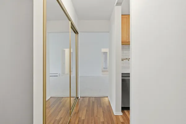 $212,000 | 2620 North Windsor Drive, Unit 204, Arlington Heights, IL 60004