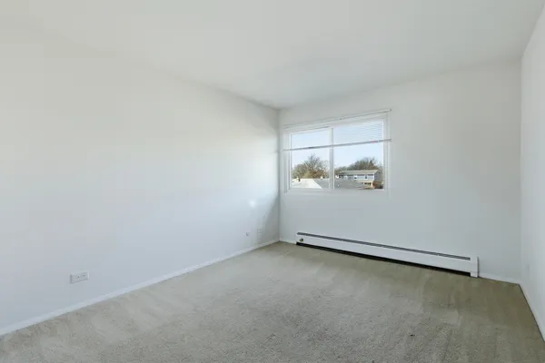 $212,000 | 2620 North Windsor Drive, Unit 204, Arlington Heights, IL 60004