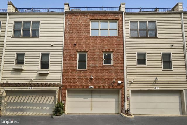 $1,248,000 | 1345 Independence Court Southeast, Washington, DC 20003