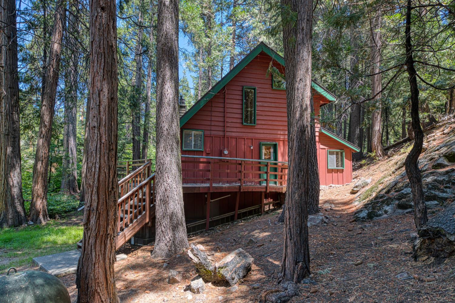 42155 Hanging Branch Road Shaver Lake, CA 93664 - Photo 5 of 49 Gallery Image 5