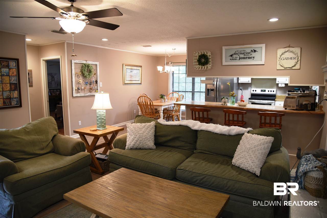 2704 Lost River Road Mobile, AL 36605 - Photo 12 of 35